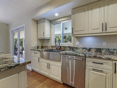 12812 Raymond Drive, Loxahatchee Groves, FL 33470