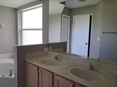 242 SW Amesbury Avenue, Port Saint Lucie, FL 34953