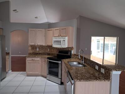 242 SW Amesbury Avenue, Port Saint Lucie, FL 34953