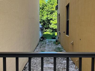 5211 NW 50th Terrace, Tamarac, FL 33319