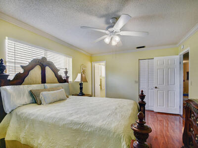 219 Lake Meryl Drive, West Palm Beach, FL 33411