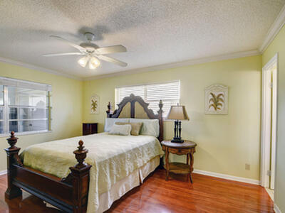 219 Lake Meryl Drive, West Palm Beach, FL 33411