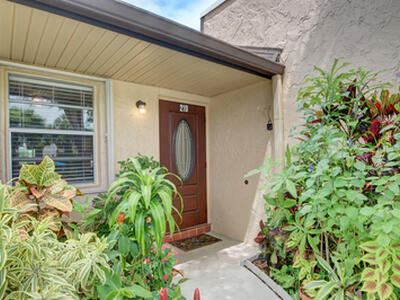 219 Lake Meryl Drive, West Palm Beach, FL 33411