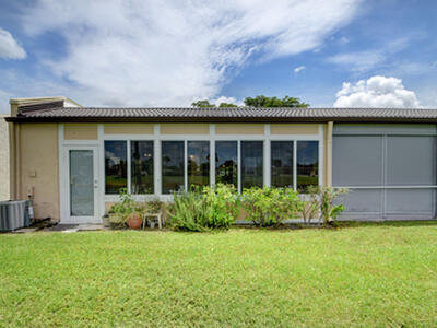 219 Lake Meryl Drive, West Palm Beach, FL 33411