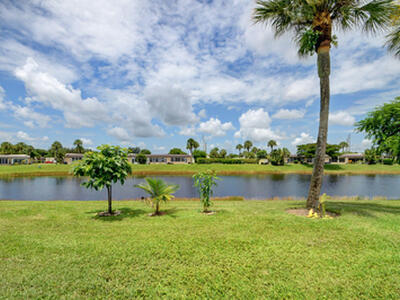 219 Lake Meryl Drive, West Palm Beach, FL 33411