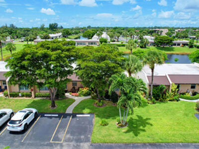 219 Lake Meryl Drive, West Palm Beach, FL 33411