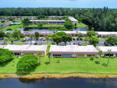 219 Lake Meryl Drive, West Palm Beach, FL 33411