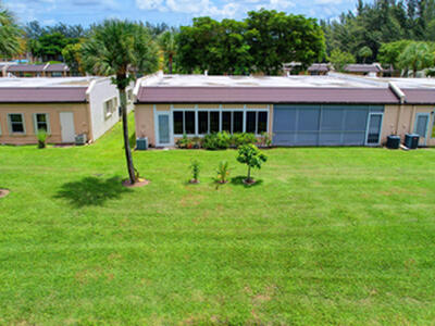 219 Lake Meryl Drive, West Palm Beach, FL 33411