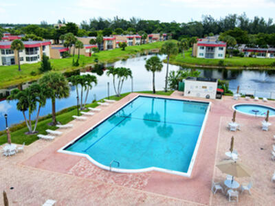 219 Lake Meryl Drive, West Palm Beach, FL 33411