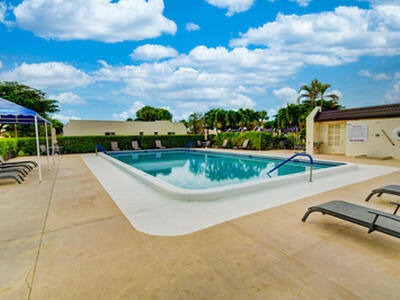 219 Lake Meryl Drive, West Palm Beach, FL 33411