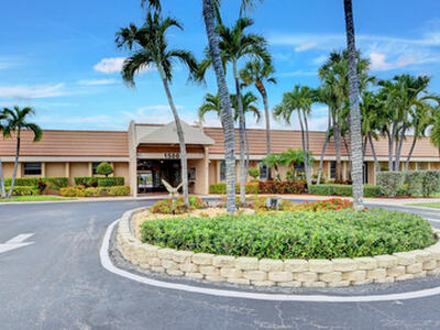 219 Lake Meryl Drive, West Palm Beach, FL 33411