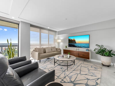 1900 Consulate Place, West Palm Beach, FL 33401