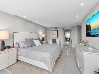 1900 Consulate Place, West Palm Beach, FL 33401