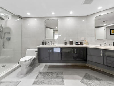 1900 Consulate Place, West Palm Beach, FL 33401