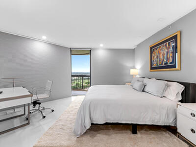 1900 Consulate Place, West Palm Beach, FL 33401