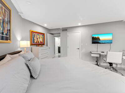 1900 Consulate Place, West Palm Beach, FL 33401