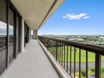 1900 Consulate Place, West Palm Beach, FL 33401