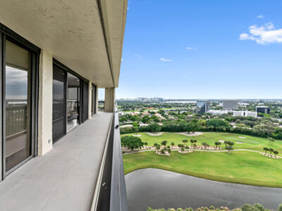 1900 Consulate Place, West Palm Beach, FL 33401