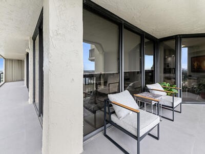 1900 Consulate Place, West Palm Beach, FL 33401