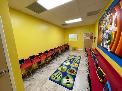 4480 S Tiffany Drive, Mangonia Park, FL 33407