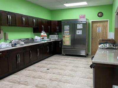 4480 S Tiffany Drive, Mangonia Park, FL 33407