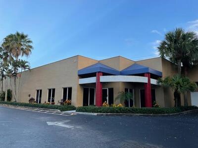 4480 S Tiffany Drive, Mangonia Park, FL 33407