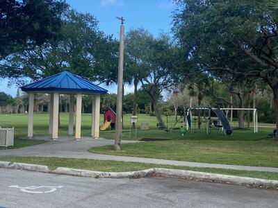 21 Farnworth Drive, Boynton Beach, FL 33426