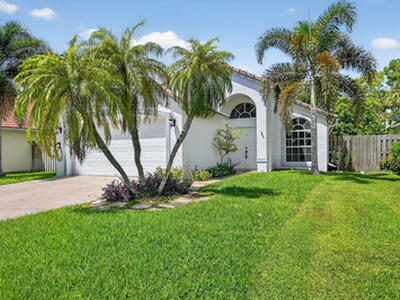 1891 Oak Berry Circle, Wellington, FL 33414