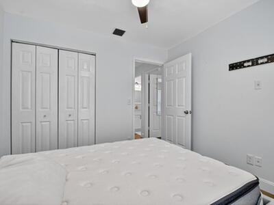 1891 Oak Berry Circle, Wellington, FL 33414