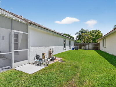 1891 Oak Berry Circle, Wellington, FL 33414