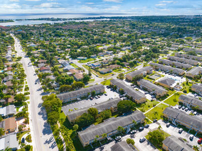 2191 NE 1st Court, Boynton Beach, FL 33435