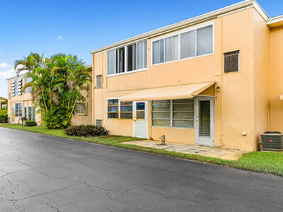 2191 NE 1st Court, Boynton Beach, FL 33435