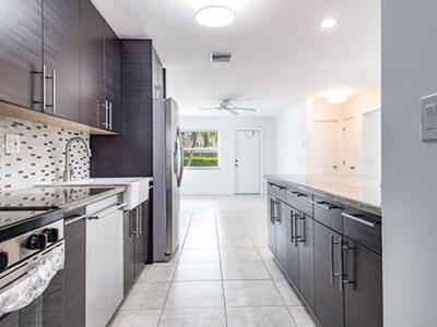 121 SW 2nd Avenue, Boca Raton, FL 33432