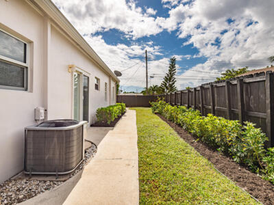 121 SW 2nd Avenue, Boca Raton, FL 33432