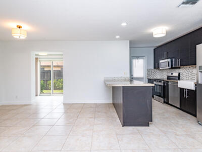 121 SW 2nd Avenue, Boca Raton, FL 33432