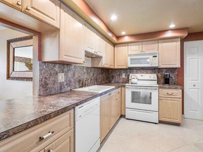 6200 NW 2nd Avenue, Boca Raton, FL 33487