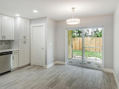 9126 Roan Lane, West Palm Beach, FL 33403