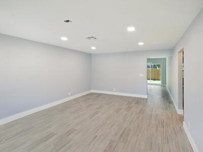 9126 Roan Lane, West Palm Beach, FL 33403