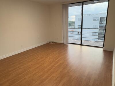 2821 NE 163rd Street, North Miami Beach, FL 33160