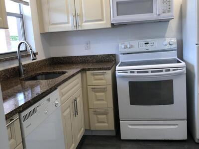 6850 Royal Palm Boulevard, Margate, FL 33063