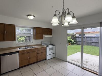 9221 W Highland Pines Drive, Palm Beach Gardens, FL 33418