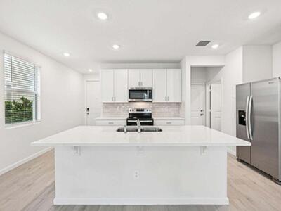 569 Salisbury Circle, Fort Pierce, FL 34982