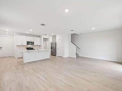 569 Salisbury Circle, Fort Pierce, FL 34982