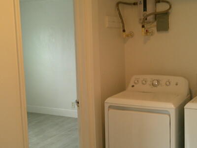 900 W 9th Street 1, Riviera Beach, FL 33404