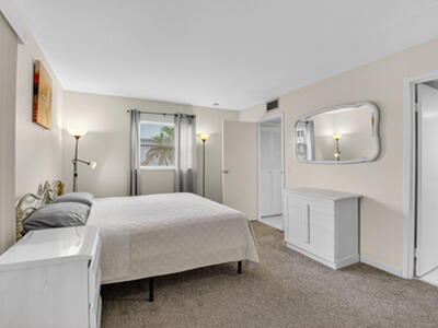 359 Saxony H, Delray Beach, FL 33446