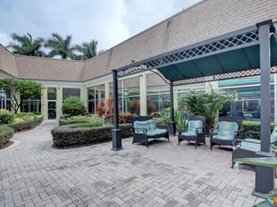 359 Saxony H, Delray Beach, FL 33446