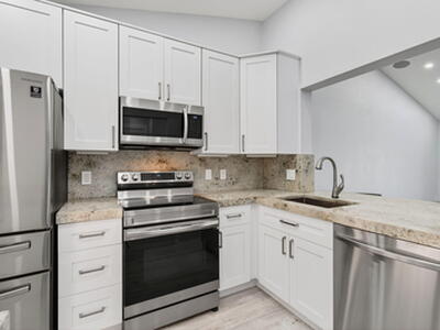 3939 NE 5th Avenue, Boca Raton, FL 33431