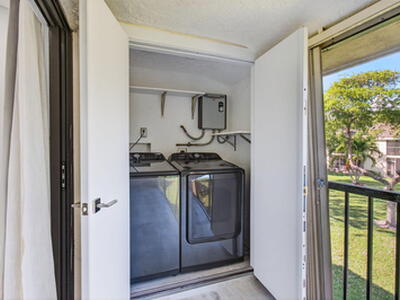 3939 NE 5th Avenue, Boca Raton, FL 33431