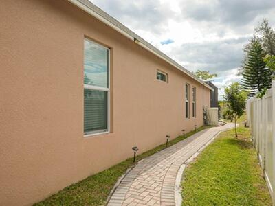 341 SW Kestor Drive, Port Saint Lucie, FL 34953