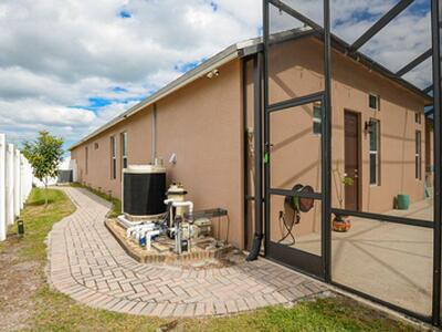 341 SW Kestor Drive, Port Saint Lucie, FL 34953